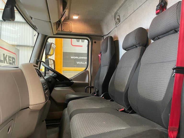 DAF LF 180 4X2 *EURO 6* 12 TONNE BOX – 2017 – MX17 DXA