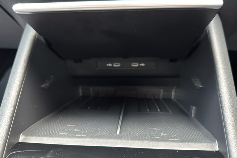  Volkswagen Tiguan 2.0 Tdi R Line Suv 5dr Diesel Dsg Euro 6 s/s 150 Ps Diesel