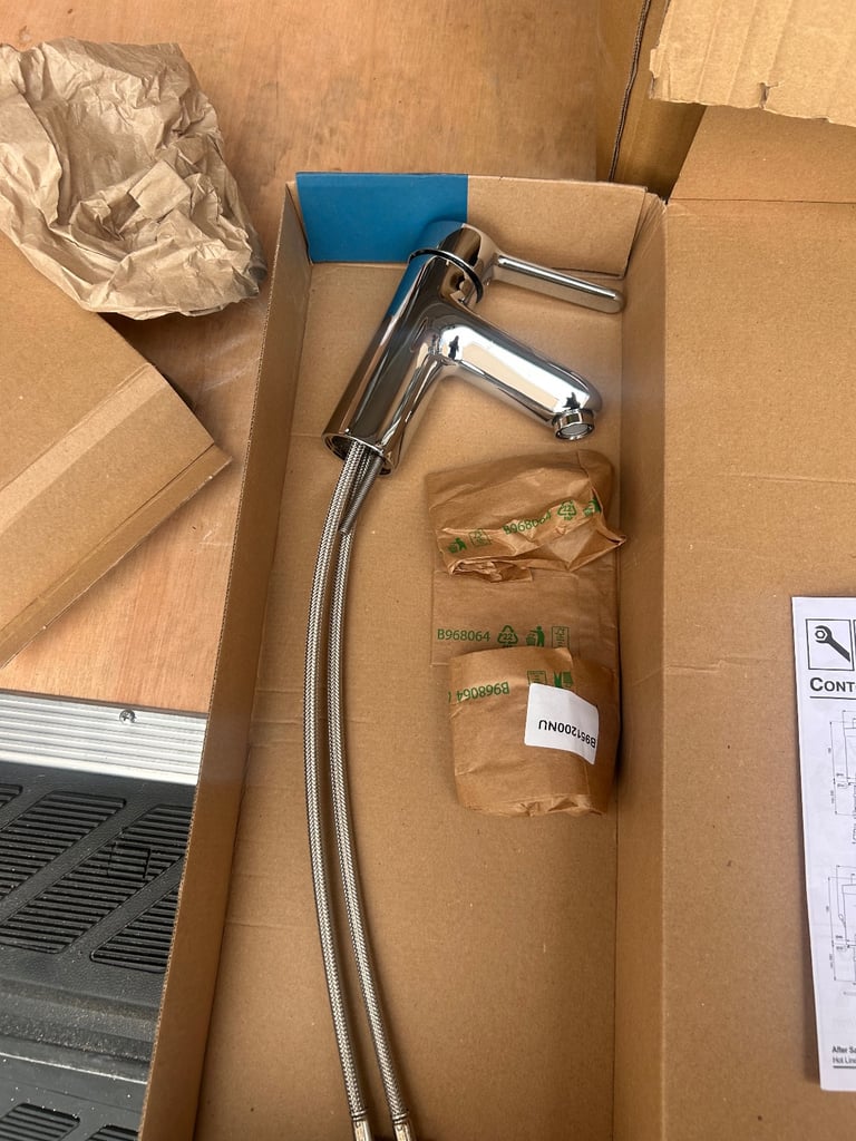  Armitage shanks Mixer tap 