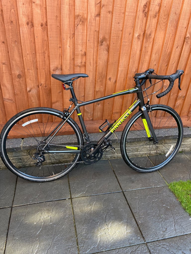 Pinnacle Laterite 1 road bike 