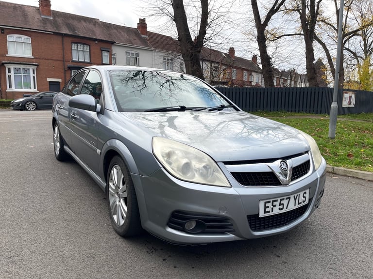 Vauxhall Vectra 1.9CDTI  AUTOMATIC & LONG MOT