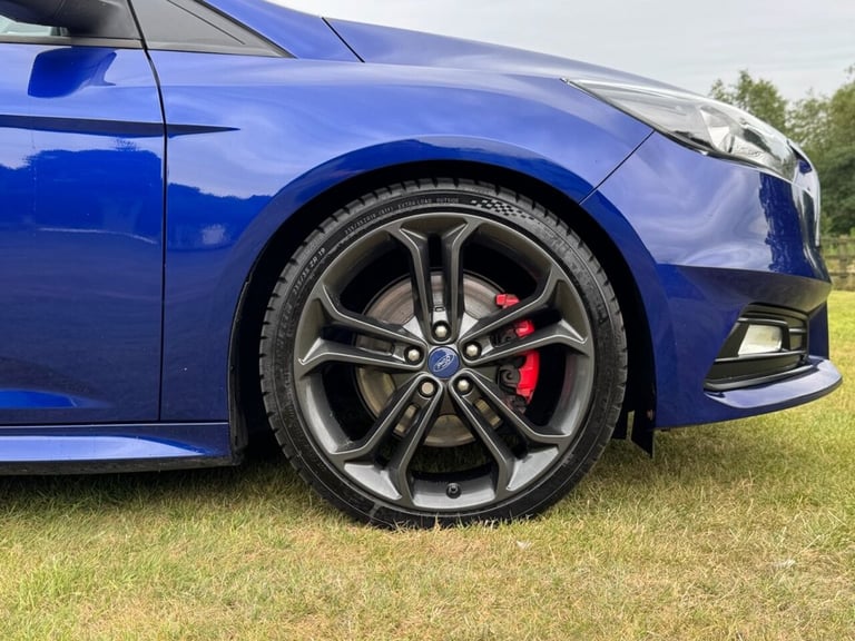 2015 Ford Focus 2.0T EcoBoost ST-2 5dr HATCHBACK PETROL Manual