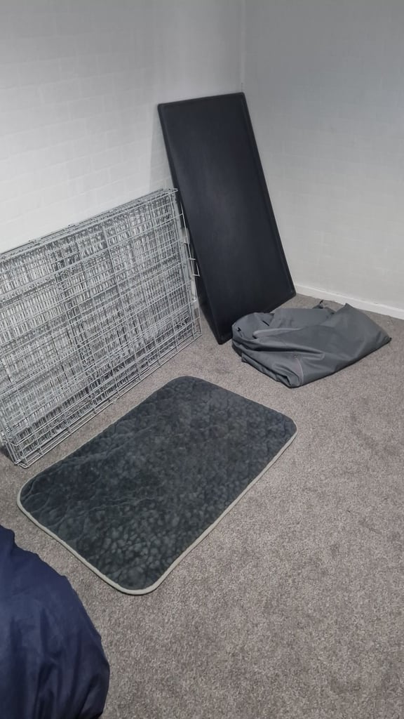 Extra large dog crate with cover