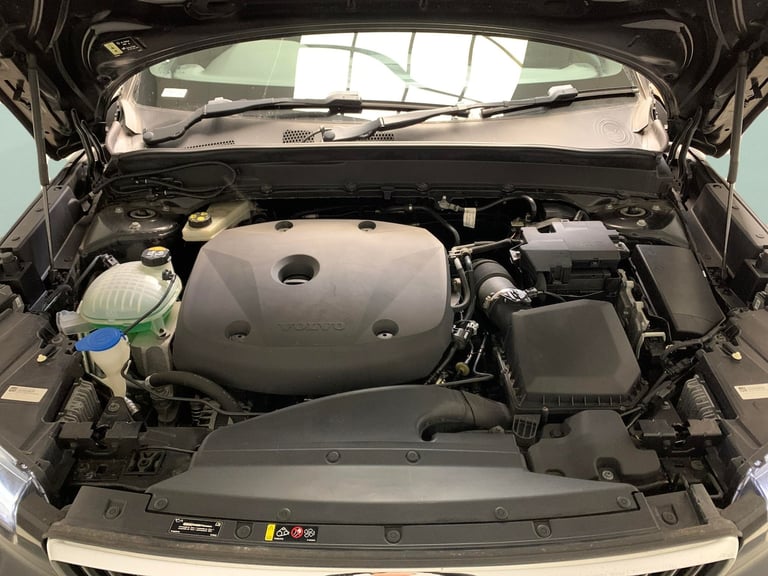 2020 Volvo XC40 2.0 T5 Inscription SUV 5dr Petrol Auto AWD Euro 6 (s/s) (247 ps) - INTELLIS Suv P...