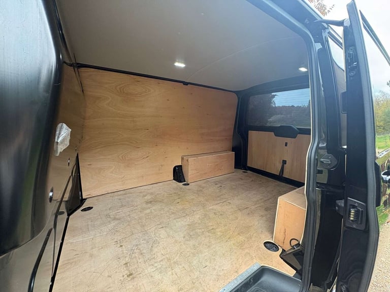 2024 Volkswagen Transporter 2.0 TDI 110 Highline Van PANEL VAN DIESEL Manual