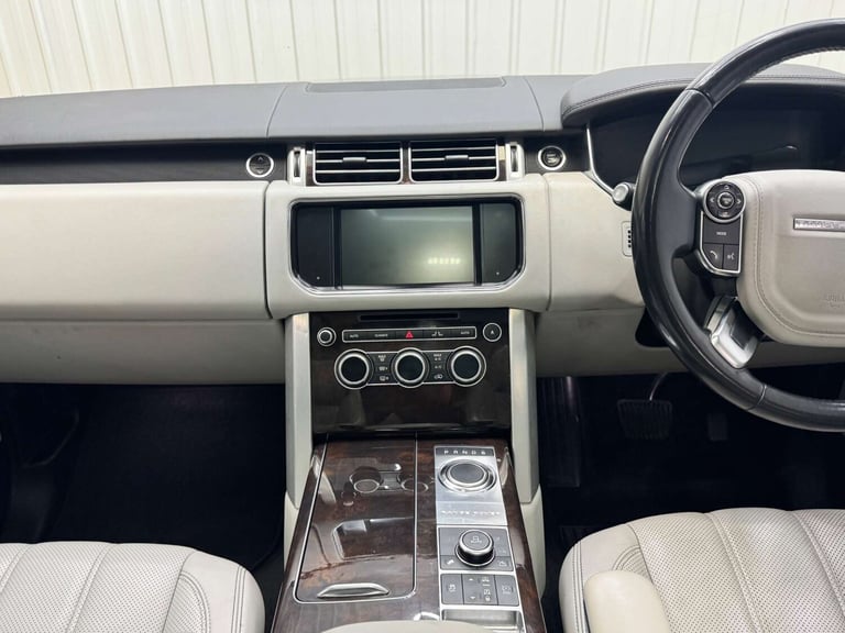 2015 Land Rover Range Rover 4.4 SDV8 Vogue SE 4dr Auto ESTATE DIESEL Automatic