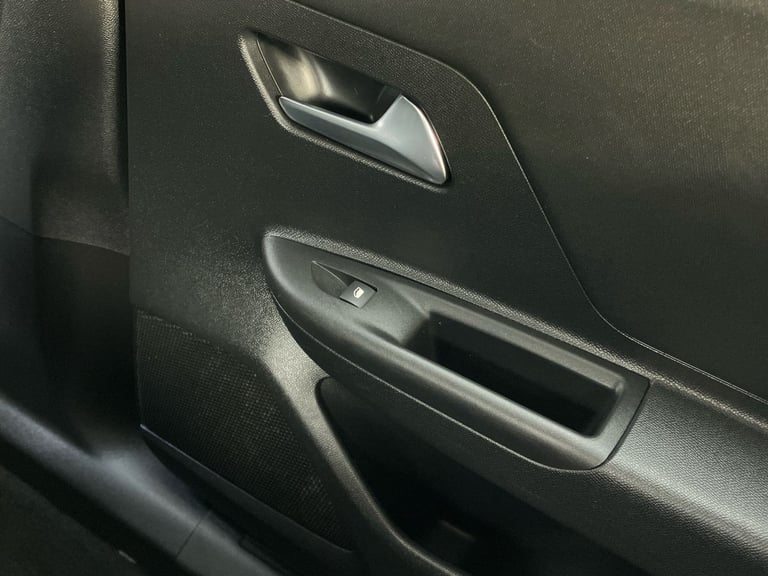 2022 Vauxhall Mokka 1.2 Turbo Elite Edition 5dr Auto SUV PETROL Automatic