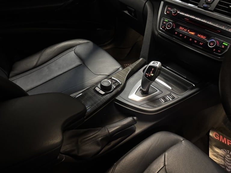 2012 BMW 3 Series 2.0 320D LUXURY TOURING 5DR Automatic Estate Diesel Automatic