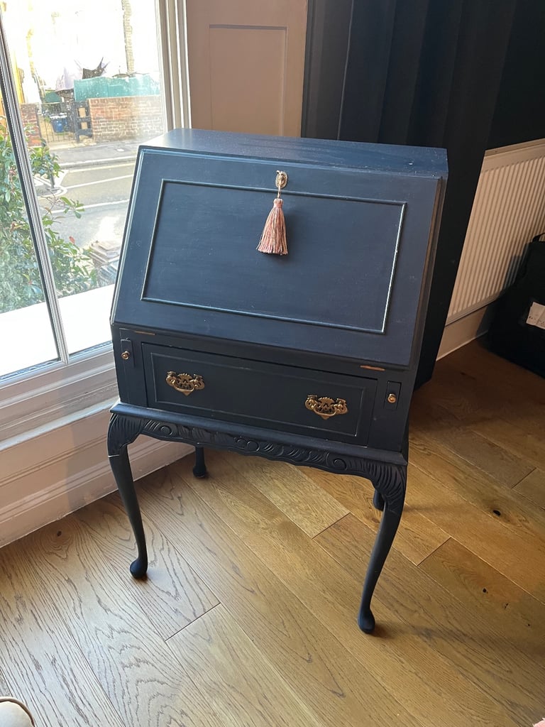 image for Navy secretary desk