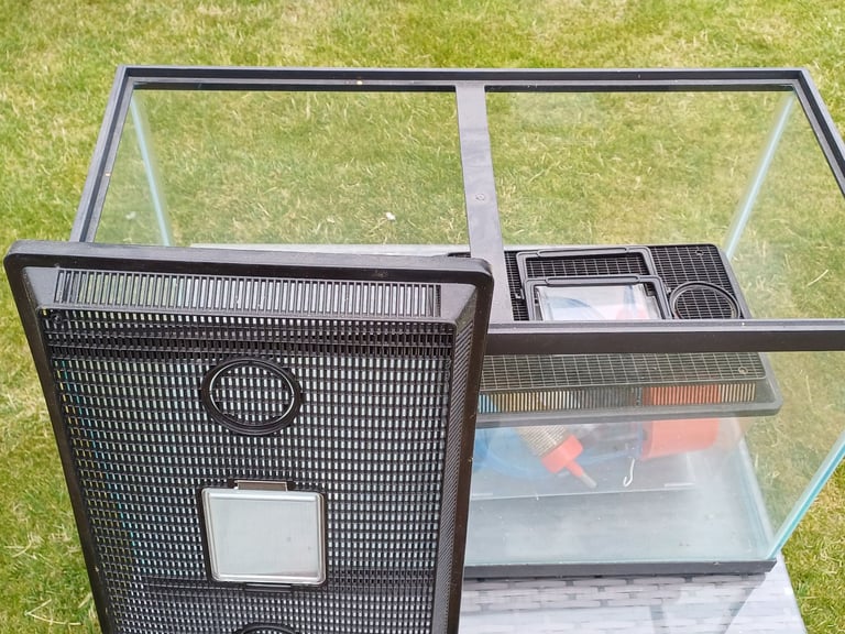 Terrarium and hamster bits