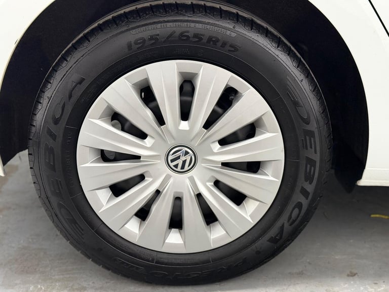 VOLKSWAGEN GOLF 1.6 TDI BlueMotion Tech S 2015