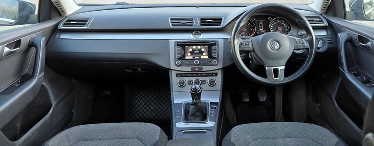 Volkswagen, PASSAT, Estate, 2013, Manual, 1968 (cc), 5 doors