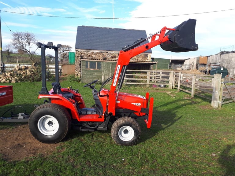 2014 Massey Ferguson 1235 With Loader + Tipping Trailer