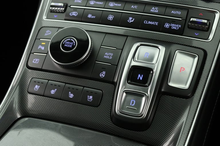 2022 Hyundai Santa Fe 1.6 TGDi Hybrid Ultimate 5dr Auto Estate Hybrid Automatic