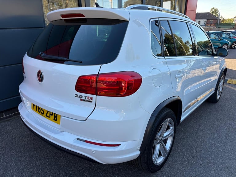 2016 Volkswagen Tiguan 2.0 TDI BlueMotion Tech R-Line Edition DSG 4WD Euro 6 (s/s) 5dr ESTATE Die...