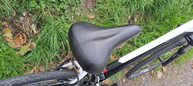 Specialized Ariel hybrid aluminium frame townbike 