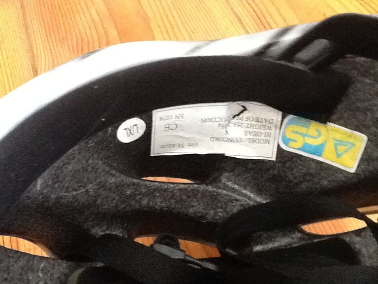 Brand new gender free cycle helmet for sale. Beautiful. Yours for just £7.