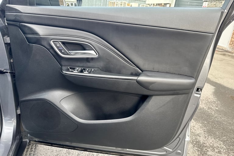 2025 MG MG ZS 106600 Hatchback Hybrid Automatic