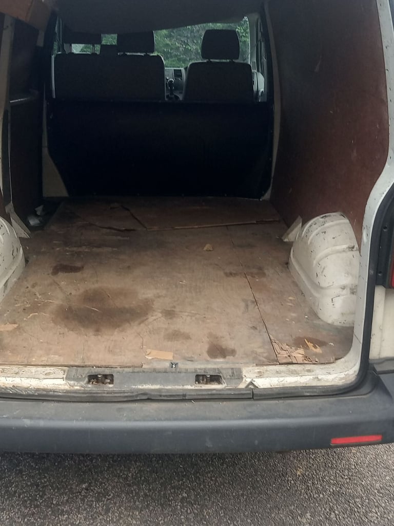 VOLKSWAGEN TRANSPORTER T32 TDI LWB