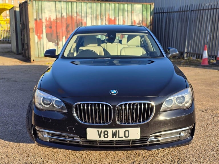 2013 BMW 7 Series 4.4 750Li V8 SE Auto Euro 5 (s/s) 4dr Saloon Petrol Automatic