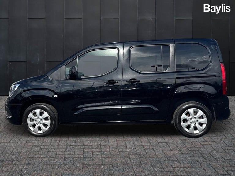 2022 Vauxhall Combo Life 1.5 Turbo D SE 5dr [7 seat] MPV DIESEL Manual