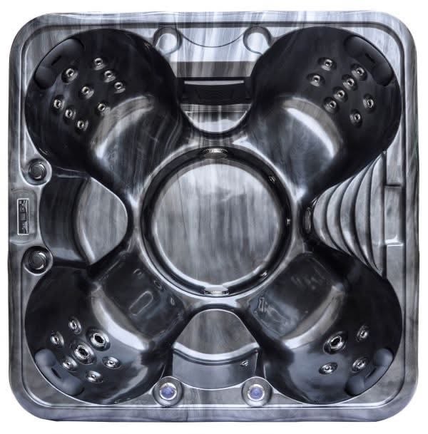 image for New hot tub with free delivery 