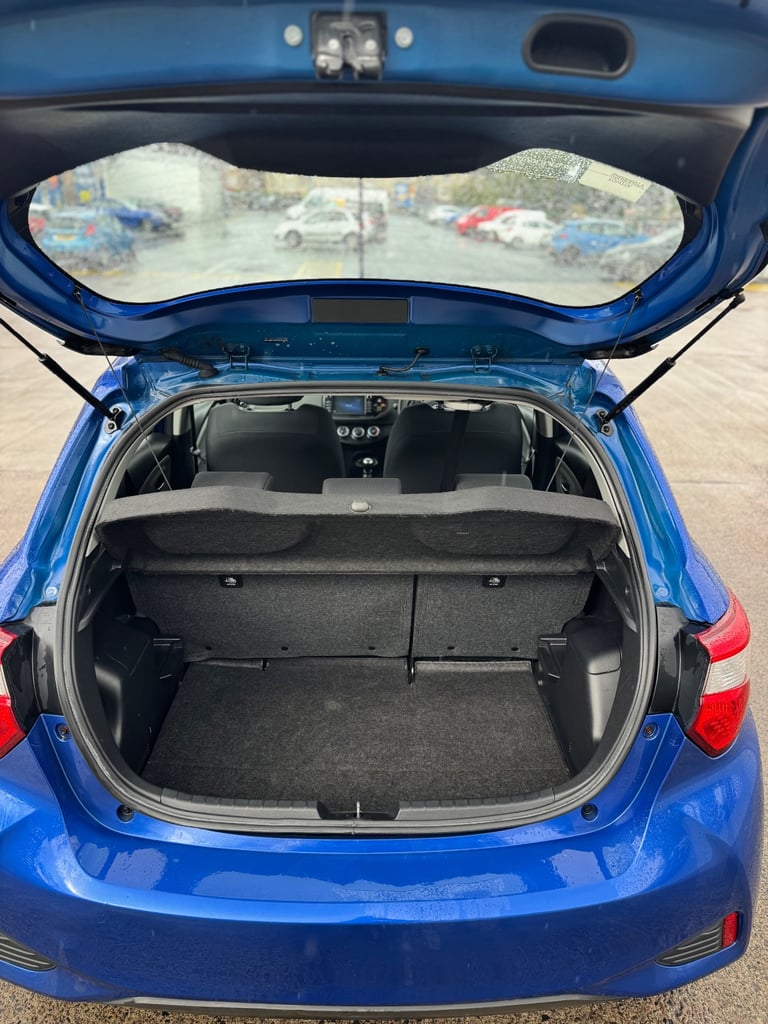 2018 Toyota Yaris icon 1.5 litre petrol manual 34,000 miles fully serviced cheap insurance 