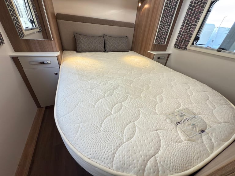 2018 Swift Freestyle EB, 4 berth with rear island bed, centre washroom, 