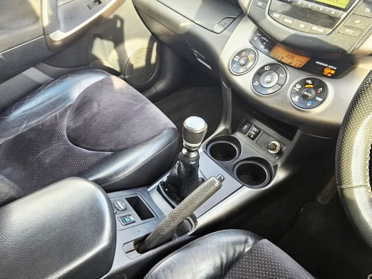 2010 Toyota RAV4 2.2 D-4D XT-R SUV 5dr Diesel Manual 4WD Euro 5 (150 ps) 12 MONTHS MOT ON SA ESTA...
