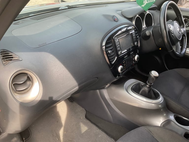 2011 Renault Laguna 2.0 dCi 150 Dynamique TomTom 5dr HATCHBACK Diesel Manual