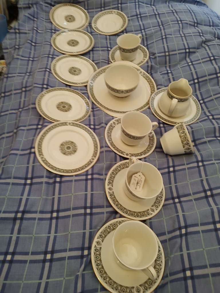 image for Royal doulton crockery