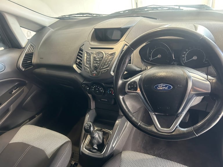 Ford, ECOSPORT, Hatchback, 2015, Manual, 999 (cc), 5 doors