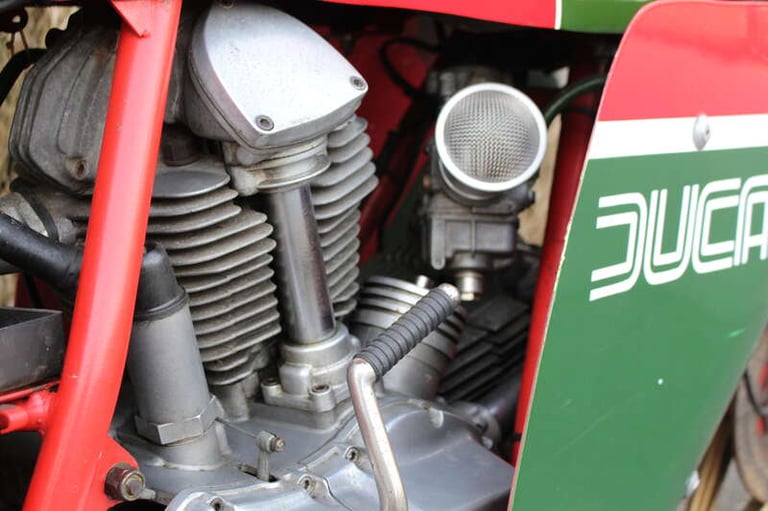 1980 Ducati 900 Mike Hailwood Replica PETROL Manual