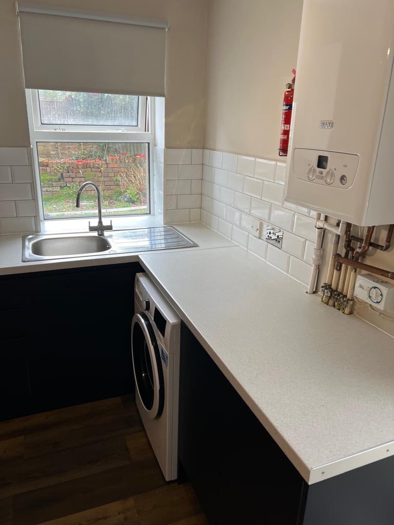 Newley renovated 2 bed flat en-suite 