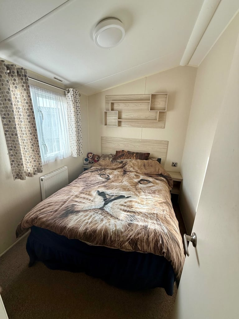 Static Caravan on Felixstowe beach caravan park