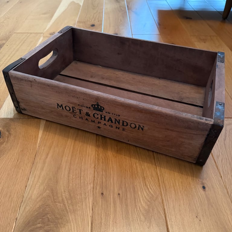 image for “Moët and Chandon” crate