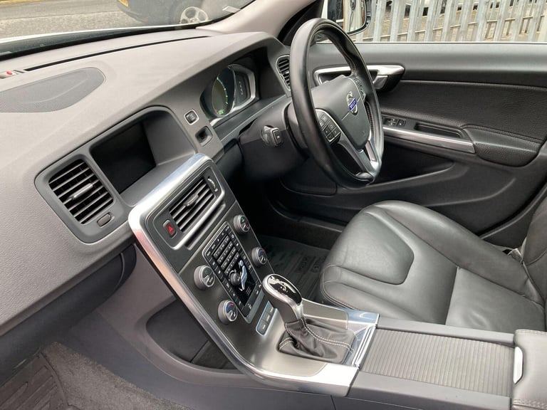 2014 Volvo V60 2.4 D6 Estate 5dr Diesel Plug-in Hybrid Geartronic AWD Euro 5 (s/s) (285 ps ESTATE...