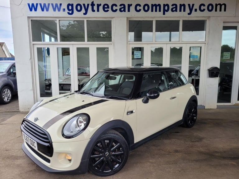 image for MINI HATCH 1.5 Cooper 3-Door Hatch White Manual Petrol 2017