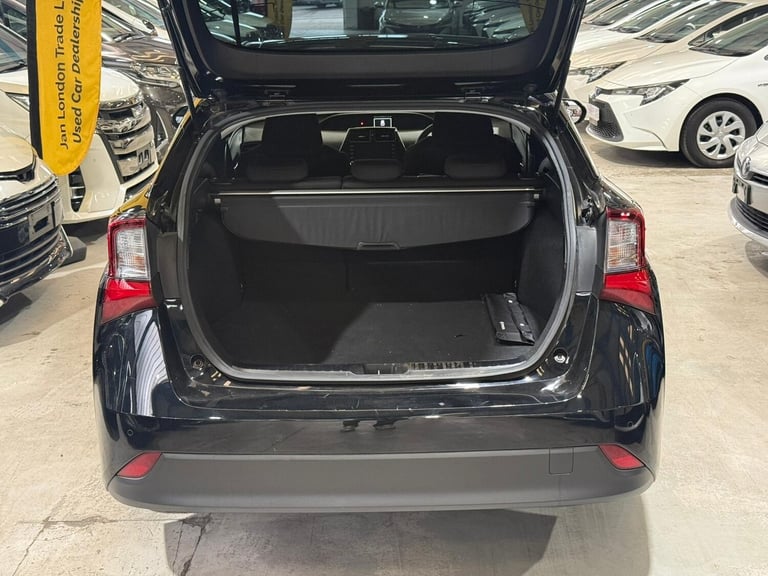 2022 Toyota Prius 1.8L PRIUS HYBRID PETROL Hybrid