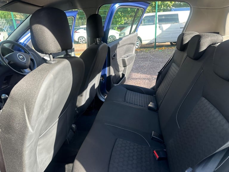 2013 Dacia Sandero 0.9 TCe Laureate Euro 5 5dr HATCHBACK Petrol Manual