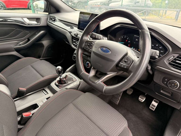 image for 2019 Ford Focus 1.0T EcoBoost ST-Line Hatchback 5dr Petrol Manual Euro 6 (s/s) (125 ps) Hatchback...