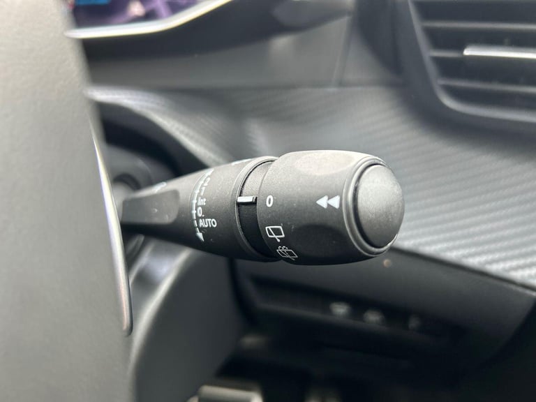 2023 Peugeot 208 1.2 PureTech Allure Premium + Hatchback 5dr Petrol EAT Euro 6 (s/s) (130 ps Hatc...