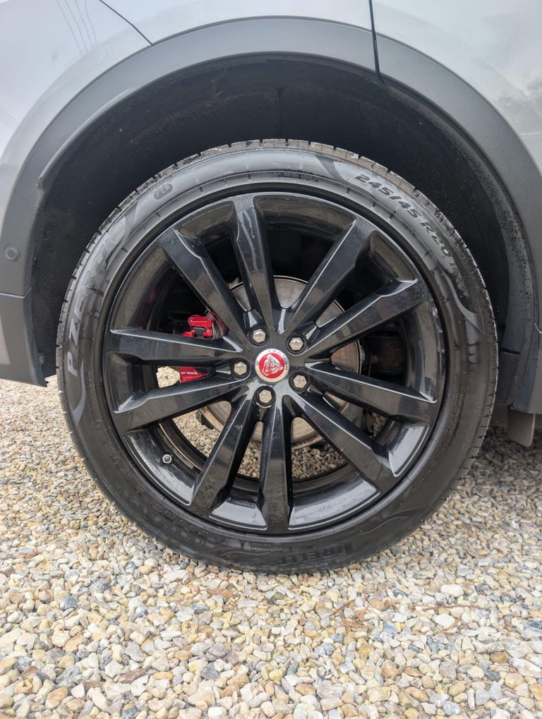 JAGUAR E-PACE 2.0 D180 R-Dynamic HSE 2019