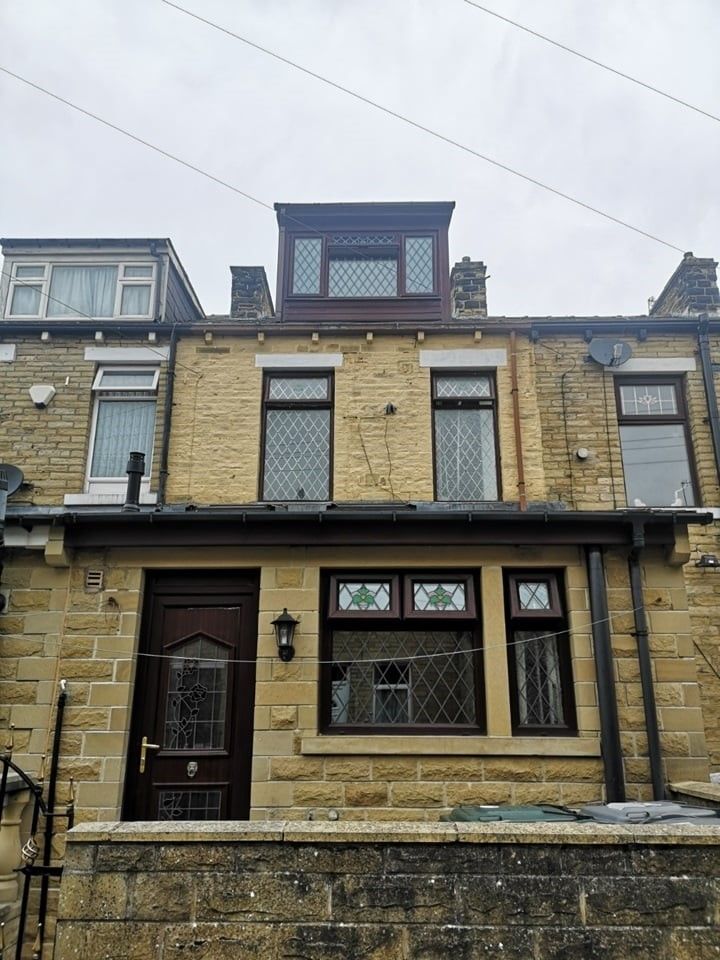 4 Bedroom Terraced House, Stanmore Place, BD7