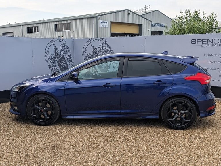 2016 Ford Focus 2.0T EcoBoost ST-2 5dr HATCHBACK PETROL Manual