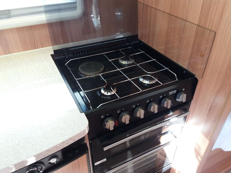 Bailey Unicorn Cadiz Series 2 Four Berth Caravan  2013