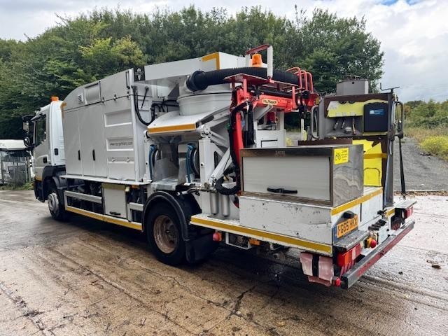 2015 65 Mercedes Atego 1324 E6 RSP vacuum excavator with coring rig