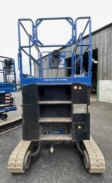 ALMAC TRACKED BI-LEVELLING CRAWLER SCISSOR LIFTS