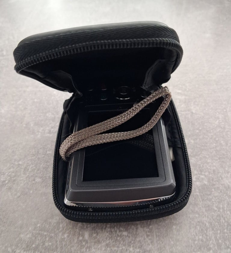 Casio Digital Camera Exilim EX-Z35 12.1MP Black C/W Case, Charger, Cards + More