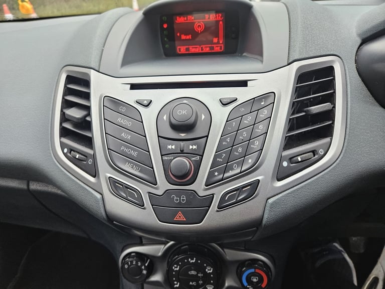 ford fiesta 2011 Edge black 1.2 petrol 